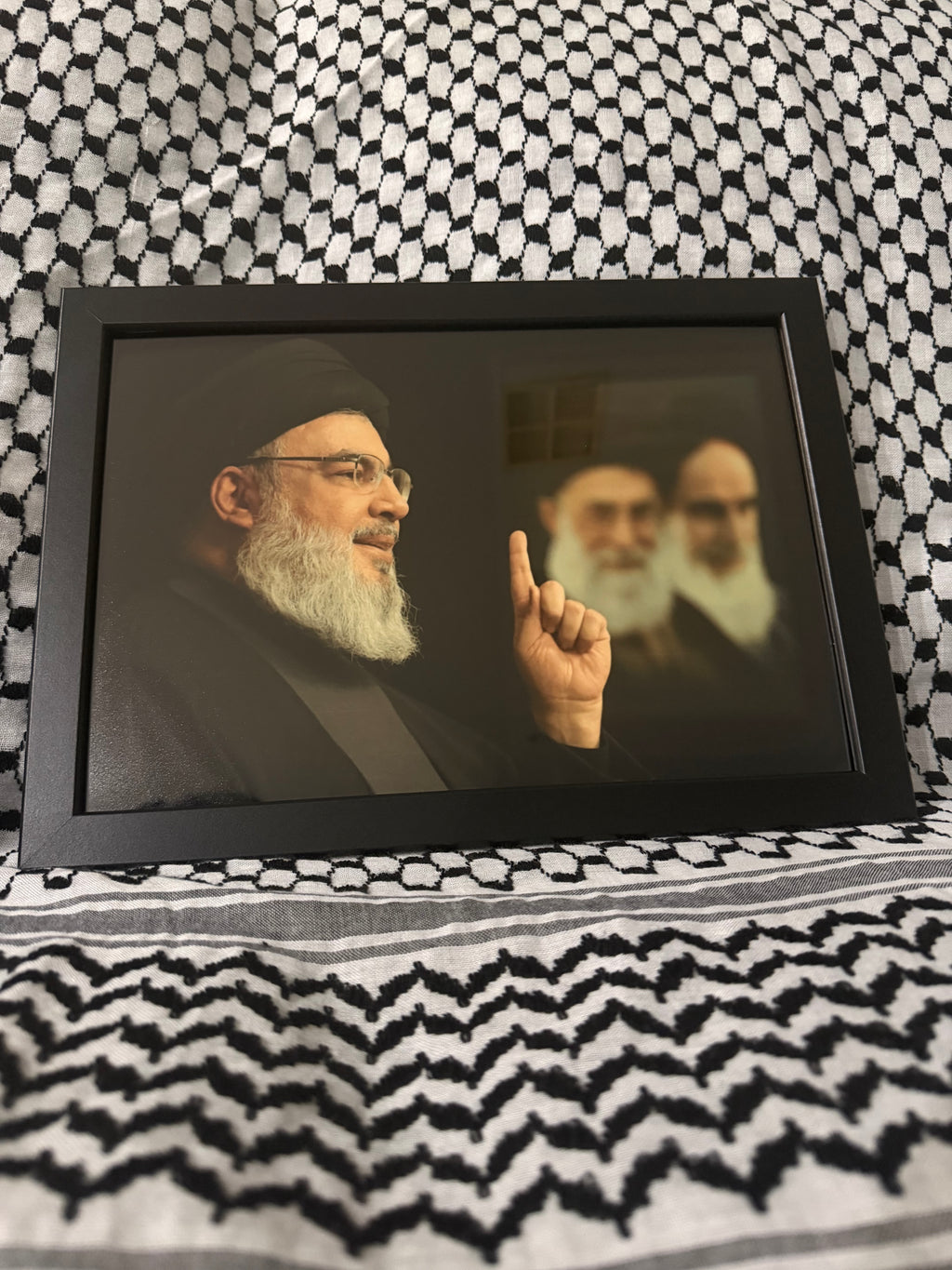 The Guiding Hand (Small Frame) - PRE ORDER