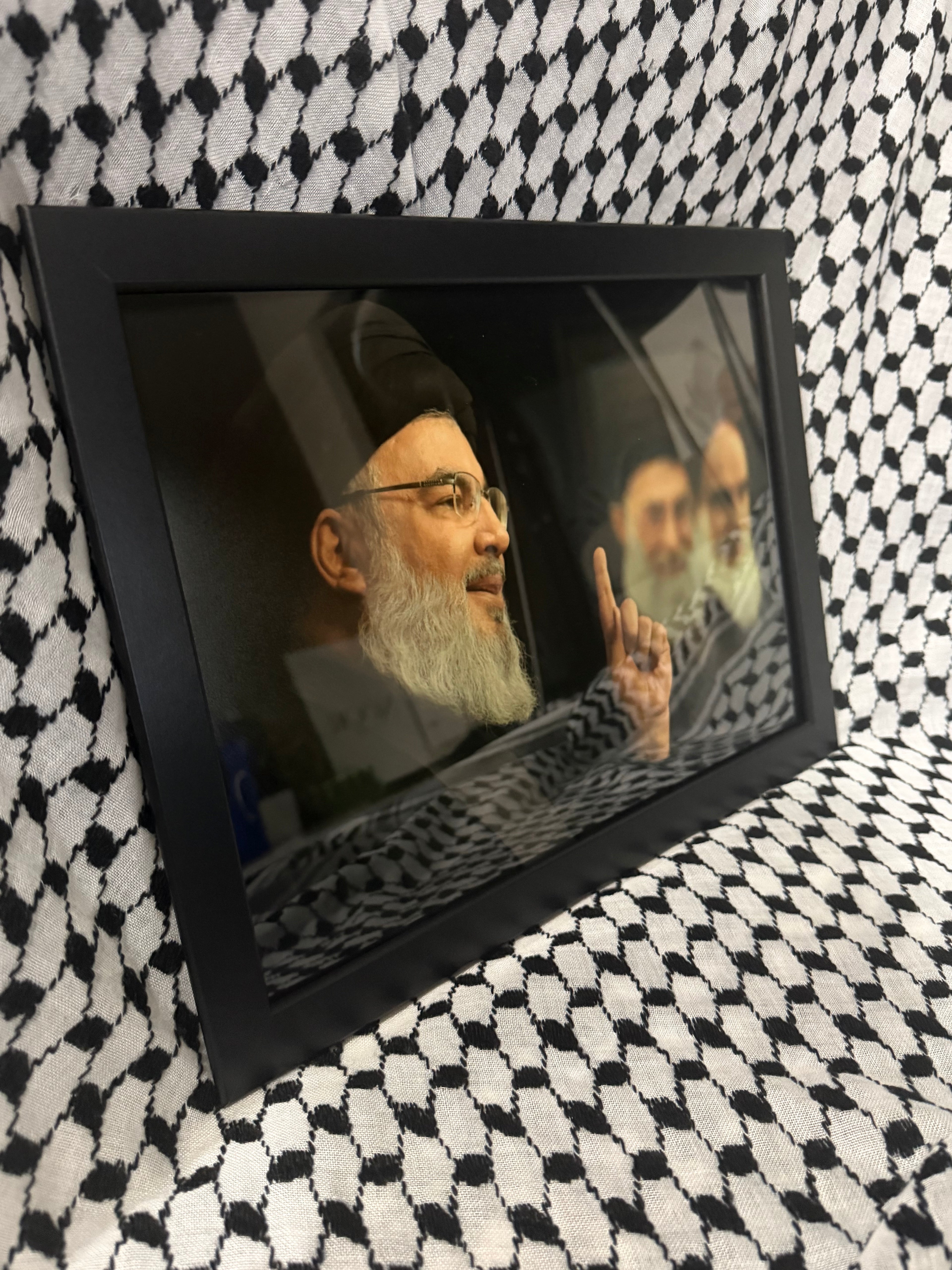 The Guiding Hand (Large Frame) - PRE ORDER